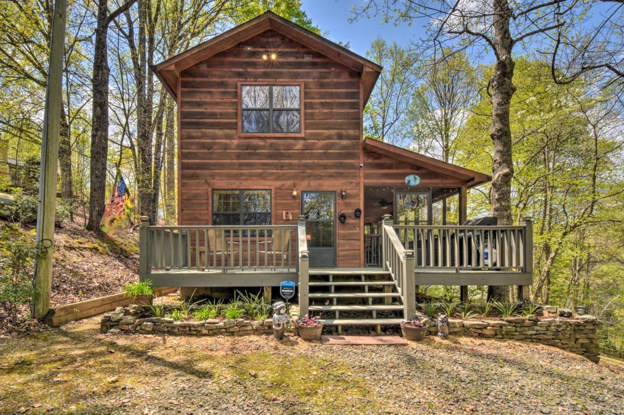 Cozy Hiawassee Cabin With Fire Pit And Mtn Views! ภายนอก รูปภาพ