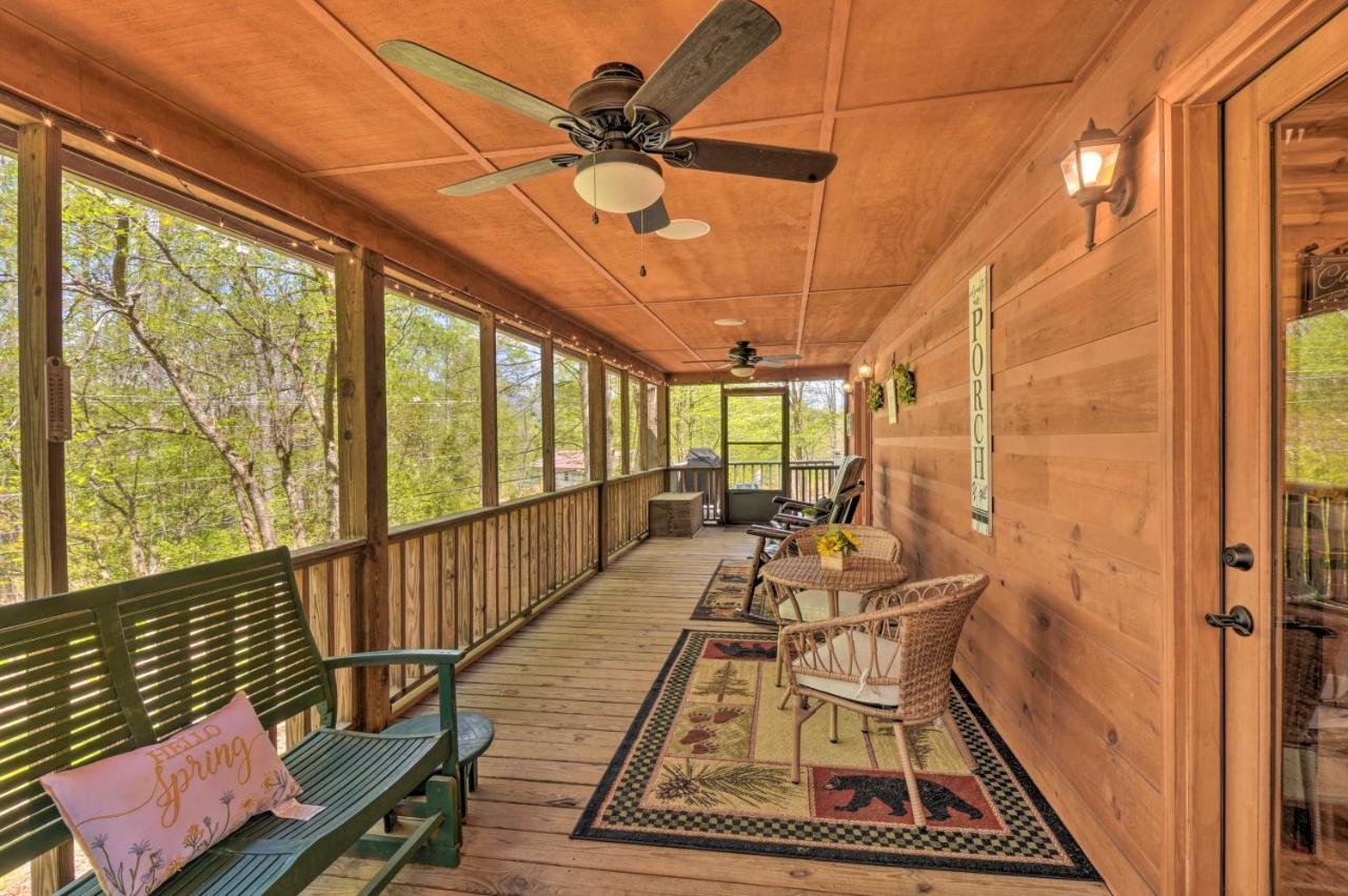 Cozy Hiawassee Cabin With Fire Pit And Mtn Views! ภายนอก รูปภาพ